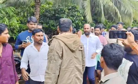 YSRCP Leaders Arrest At Eluru Denduluru