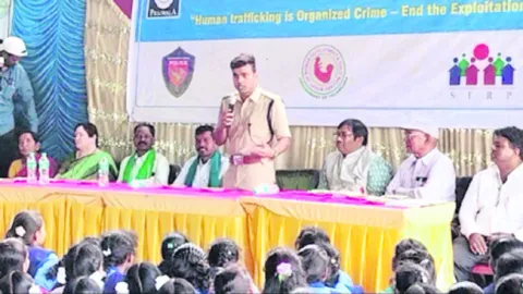 చట్టాలపై అవగాహన అవసరం 