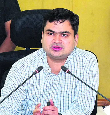 ఉమ్మడి జిల్లా ప్రత్యేకాధికారిగా సర్ఫరాజ్‌ అహ్మద్‌
