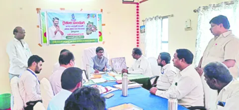 లాభాలు పంచడం అభినందనీయం