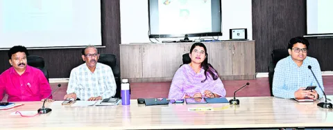 పేదల బతుకుల్లో వెలుగులు నింపుదాం