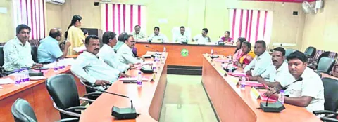 ప్రజల చెంతకు సహకార సేవలు 
