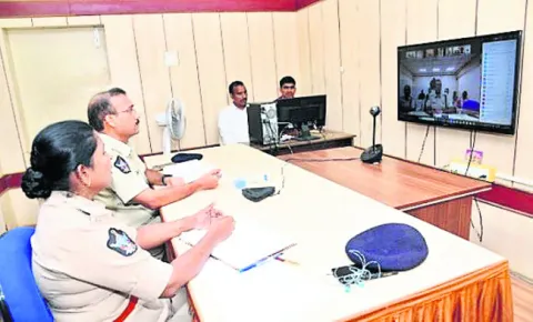 కేసుల దర్యాప్తులో సాంకేతికతను వినియోగించాలి