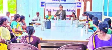 మహిళా చట్టాలపై అవగాహన 