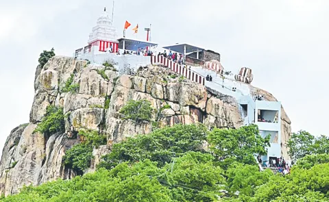 Wanaparthy Tirumalayya Gutta temple history and interesting facts12