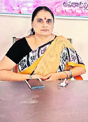 ఢిల్లీ పంద్రాగస్టు వేడుకలకు సర్పంచ్‌ ప్రశాంతికి ఆహ్వానం