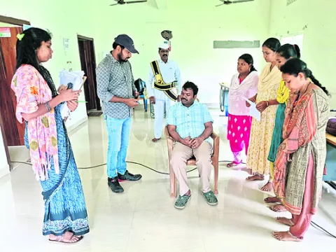 విధుల్లో నిర్లక్ష్యం తగదు 