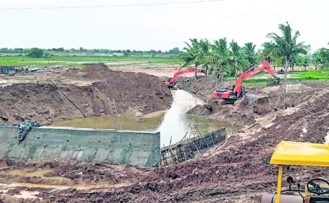 18.60 అడుగులకు చేరిన పాలేరు