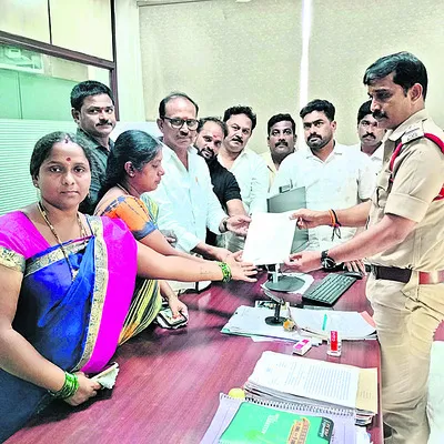 వైఎస్