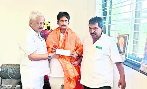రాట్నాలమ్మకు  రూ.1,16,385 ఆదాయం 
