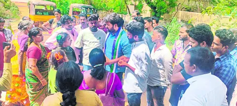 పీడీపై కఠిన చర్యలు తీసుకోవాలి 