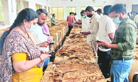 ధర ఢమ