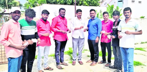 నిరుద్యోగ సమస్యలపై నిరంతర పోరాటం
