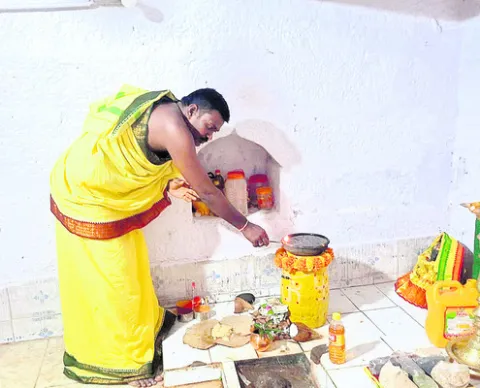 మల్లికార్జున స్వామి సన్నిధిలో గండదీపం
