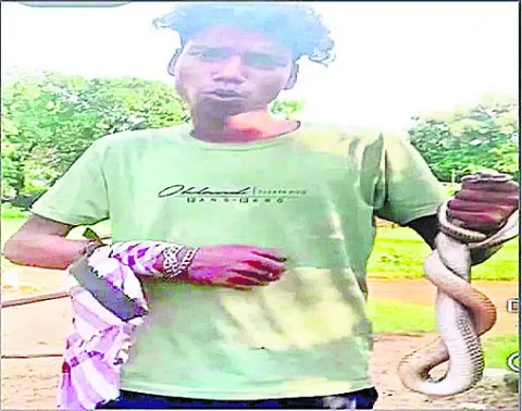 లిఫ్ట్‌ ఇస్తానని చెప్పి.. బాలికపై లైంగిక దాడి 
