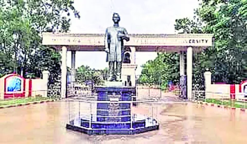 సహాయ ప్రొఫెసర్‌ భార్యపై అత్యాచార యత్నం