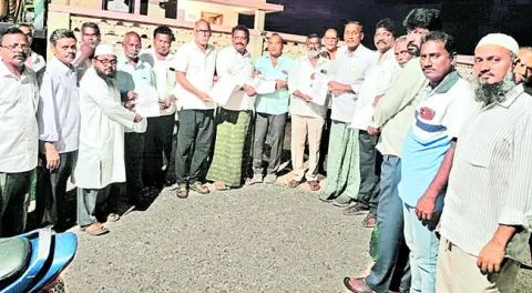 కూటమి మోసాన్ని ఇంటింటికీ వివరించాలి 
