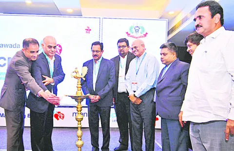 ఎక్మోతో పునర్జన్మ ప్రసాదించవచ్చు 