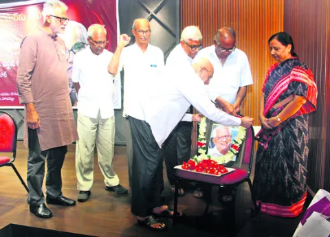 విప్లవోద్యమానికి తొలి గొంతుక చలసాని