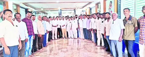 రైతులకు నీటి తీరువా నోటీసులు తగదు 