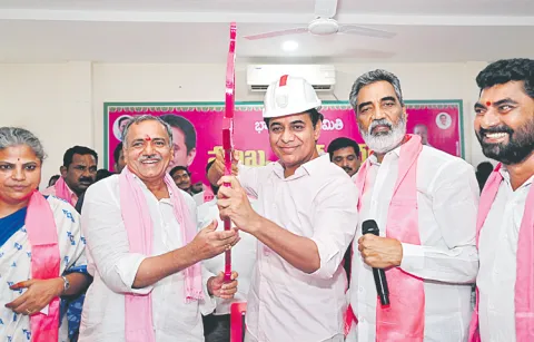 KTR on tour of the united Warangal district