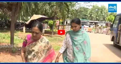 Peddireddy Ramachandra Reddy Wife Swarnalatha Meets MP Mithun Reddy in Jail  1