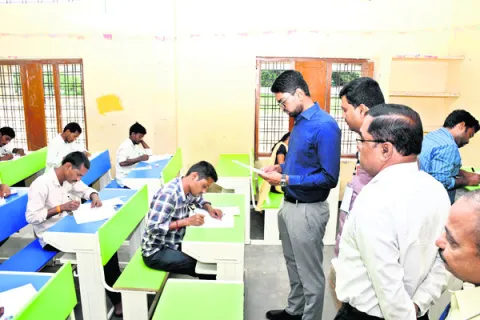 ప్రశాంతంగా ముగిసిన జీపీఓ రాత పరీక్ష 