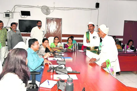 ప్లీజ్‌.. హెల్ప్‌ మీ