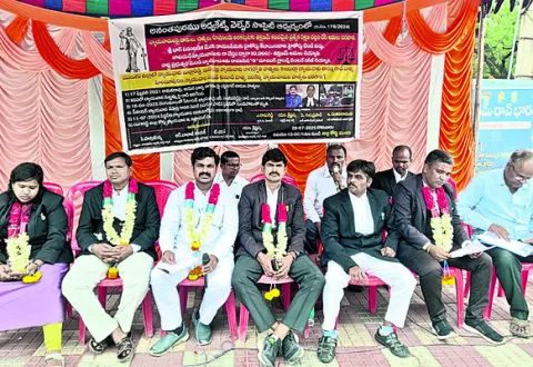 రాయలసీమలో హైకోర్టు ఏర్పాటు చేయాలి 