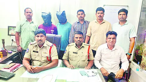 వృత్తి నటన.. ప్రవృత్తి దొంగతనం