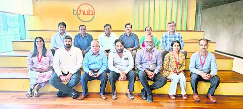 టీ–హబ్‌తో ఎంఓయూ కోసం చర్చలు