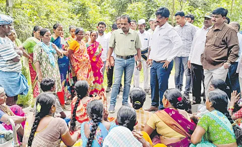 Disorientation Godavar Floods People