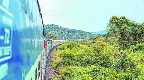 కిరండూల్‌ రైళ్లు గమ్యం కుదింపు