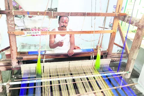 నేతన్నకు రుణ విముక్తి 