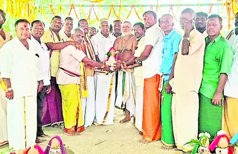 ఘనంగా పొన్నియమ్మన్‌ ఆలయ కుంభాభిషేకం 