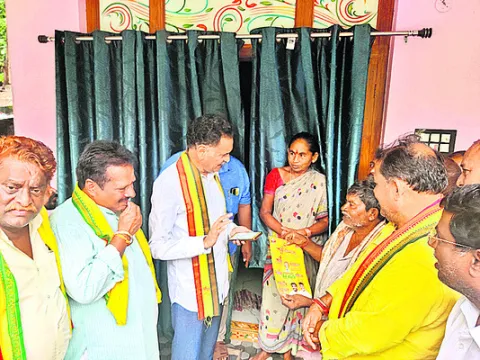 తొలి అడుగు.. సమస్యల మడుగు.. 