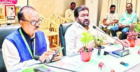 గడువులోగా లక్ష్యాలు పూర్తి చేయాలి 