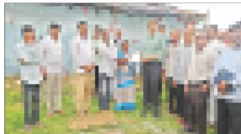 ఇందిరమ్మ ఇళ్లను  త్వరగా నిర్మించుకోవాలి 
