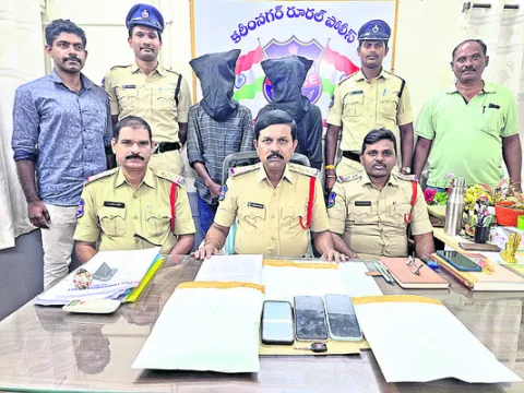 గంజాయి తరలిస్తున్న ముగ్గురి అరెస్టు