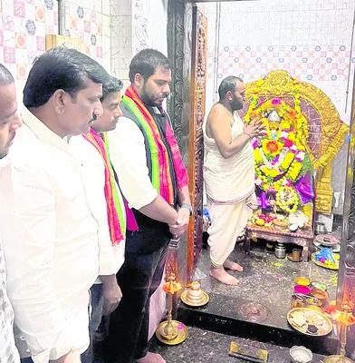 ప్రజలు సుభిక్షంగా ఉండాలి