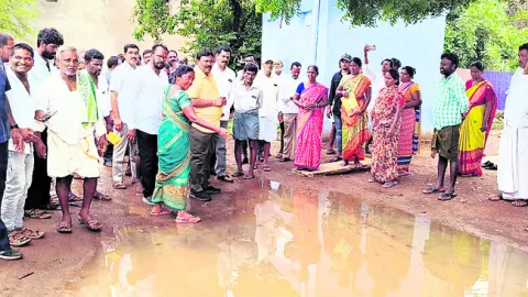 సమస్యల ‘తొలిఅడుగు’