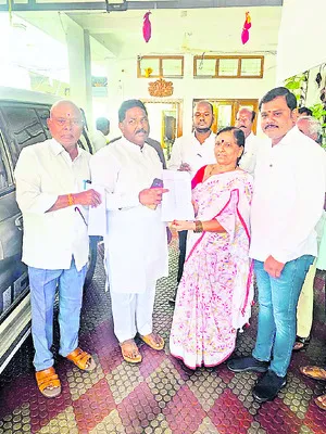 సైడ్‌ డ్రెయినేజీ నిర్మించాలని వినతి..
