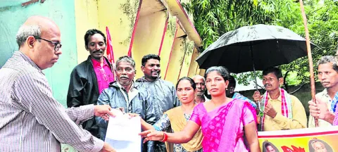 సమస్యలు పరిష్కరించాలని వినతి