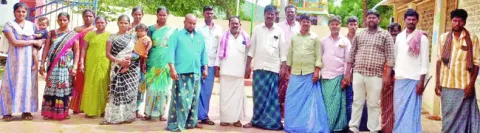 103 మంది విద్యార్థులకు ఏకోపాధ్యాయురాలా? 