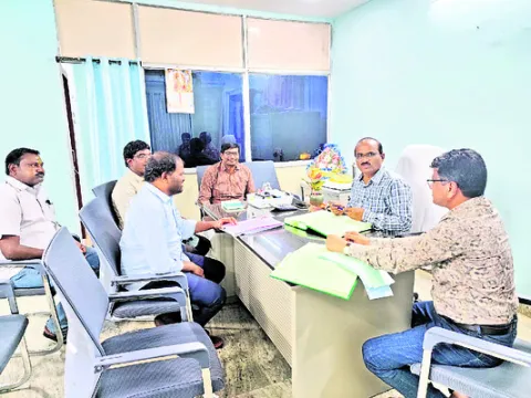 10లోగా మార్కెట్‌ ఫీజు  బకాయిలు చెల్లించాల్సిందే