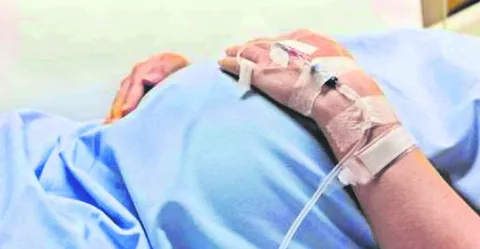 అమ్మ ఆరోగ్యంపై కత్తి 