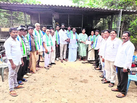 గిరిజ
