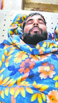 ఐదో అంతస్తు నుంచి జారిపడి..