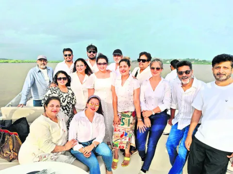 గోవాలో నైంటీస్‌ సినీ గార్జియస్‌