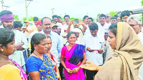 వారానికి రూ.700 వస్తున్నాయమ్మా..! 